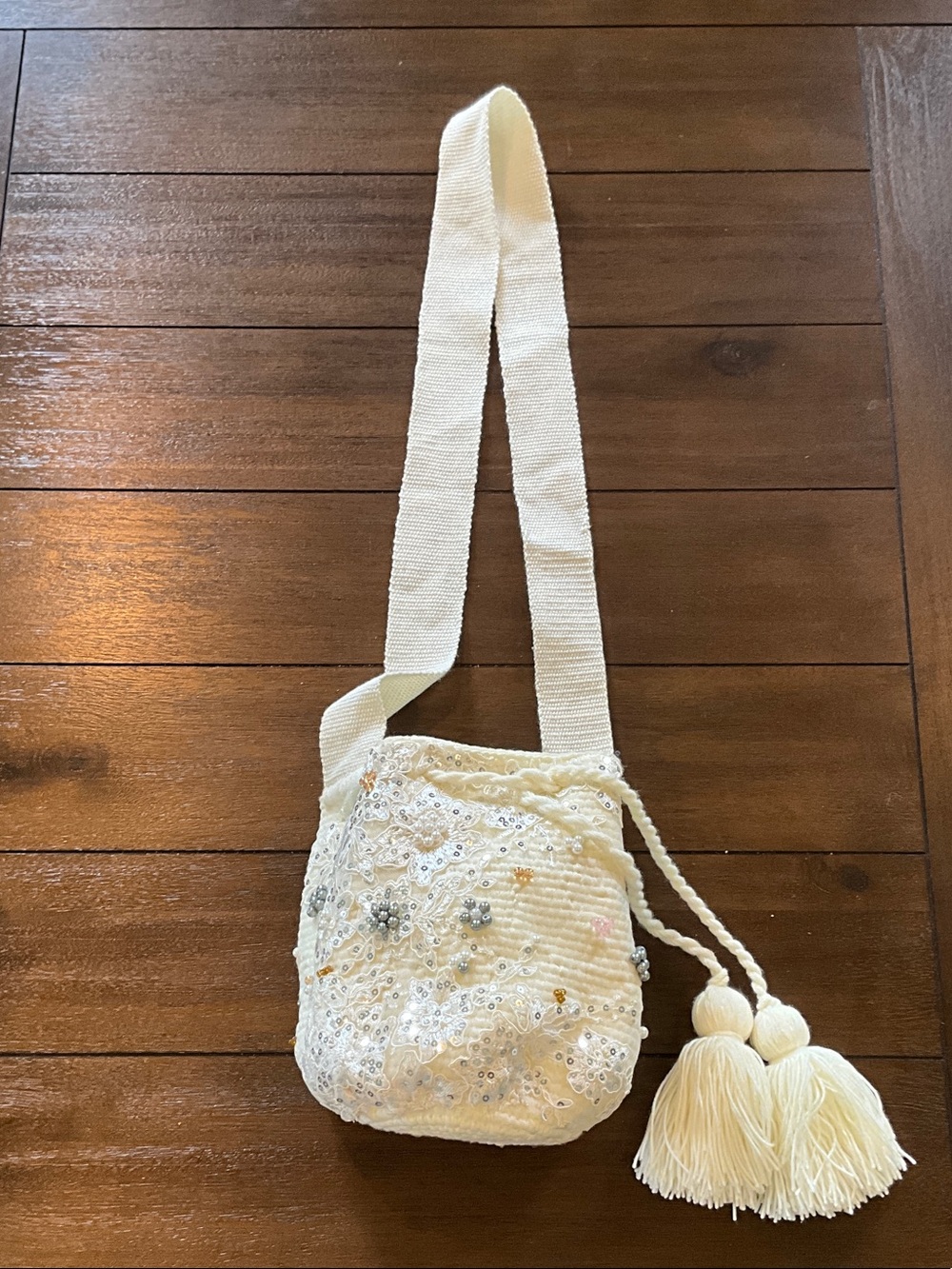 Cream Beaded Tassel Crossbody Bag